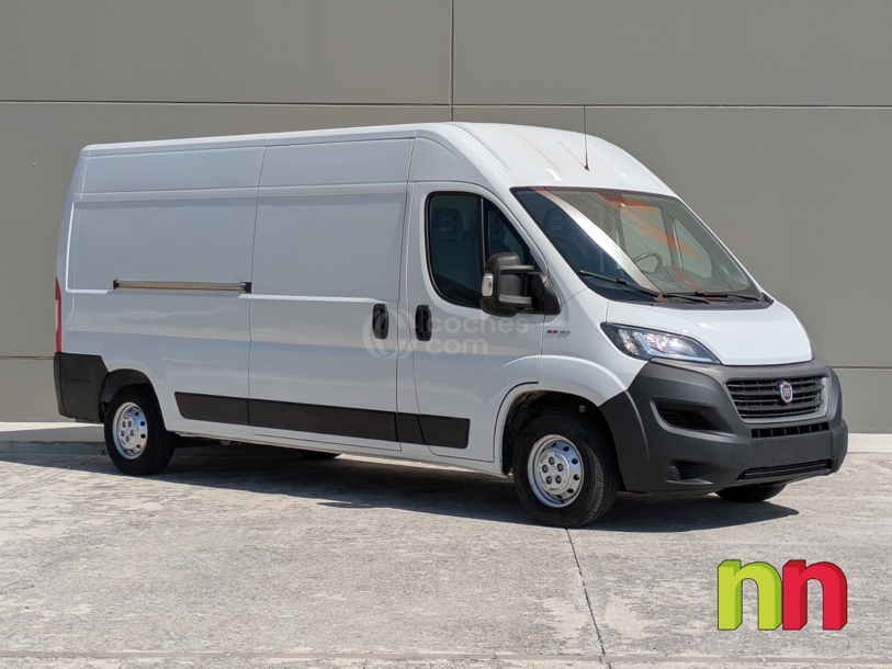 Foto del FIAT Ducato Shuttle Maxi 35 2.3Mjt L3 H2 140CV