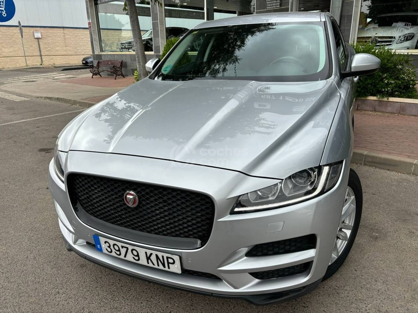Foto del JAGUAR F-Pace 2.0i4D Prestige Aut. AWD 180