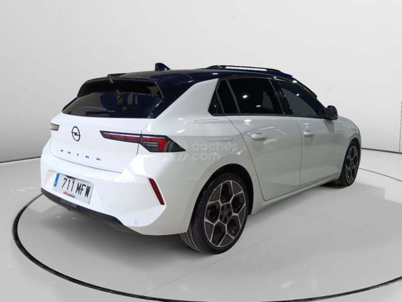 Foto del OPEL Astra 1.2T XHT S-S GS 130