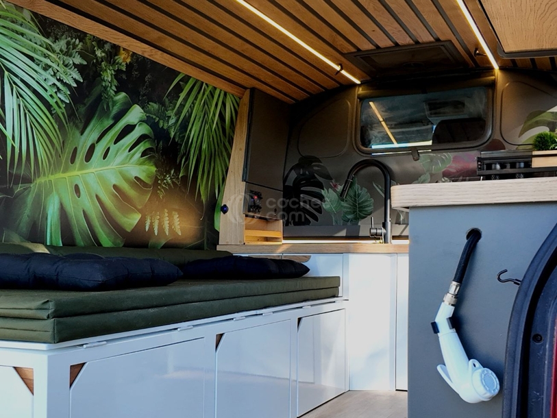 Foto del VOLKSWAGEN Transporter Furgón 2.0TDI Techo Medio 102