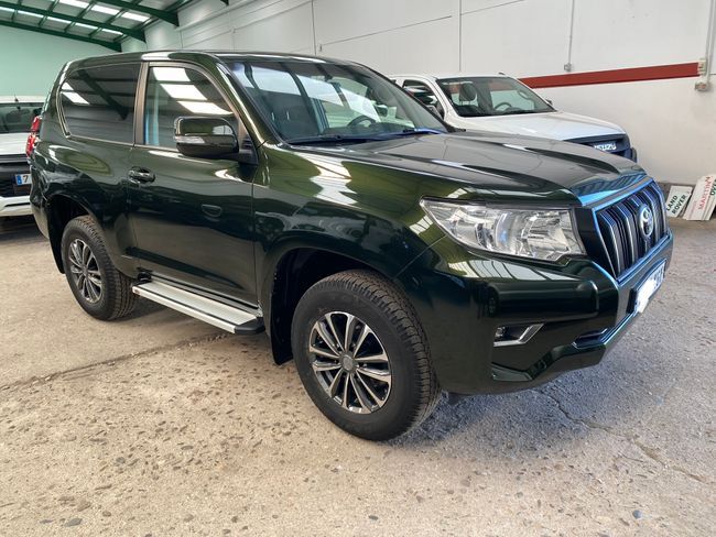 TOYOTA Land Cruiser (2.8 D4D) en Córdoba