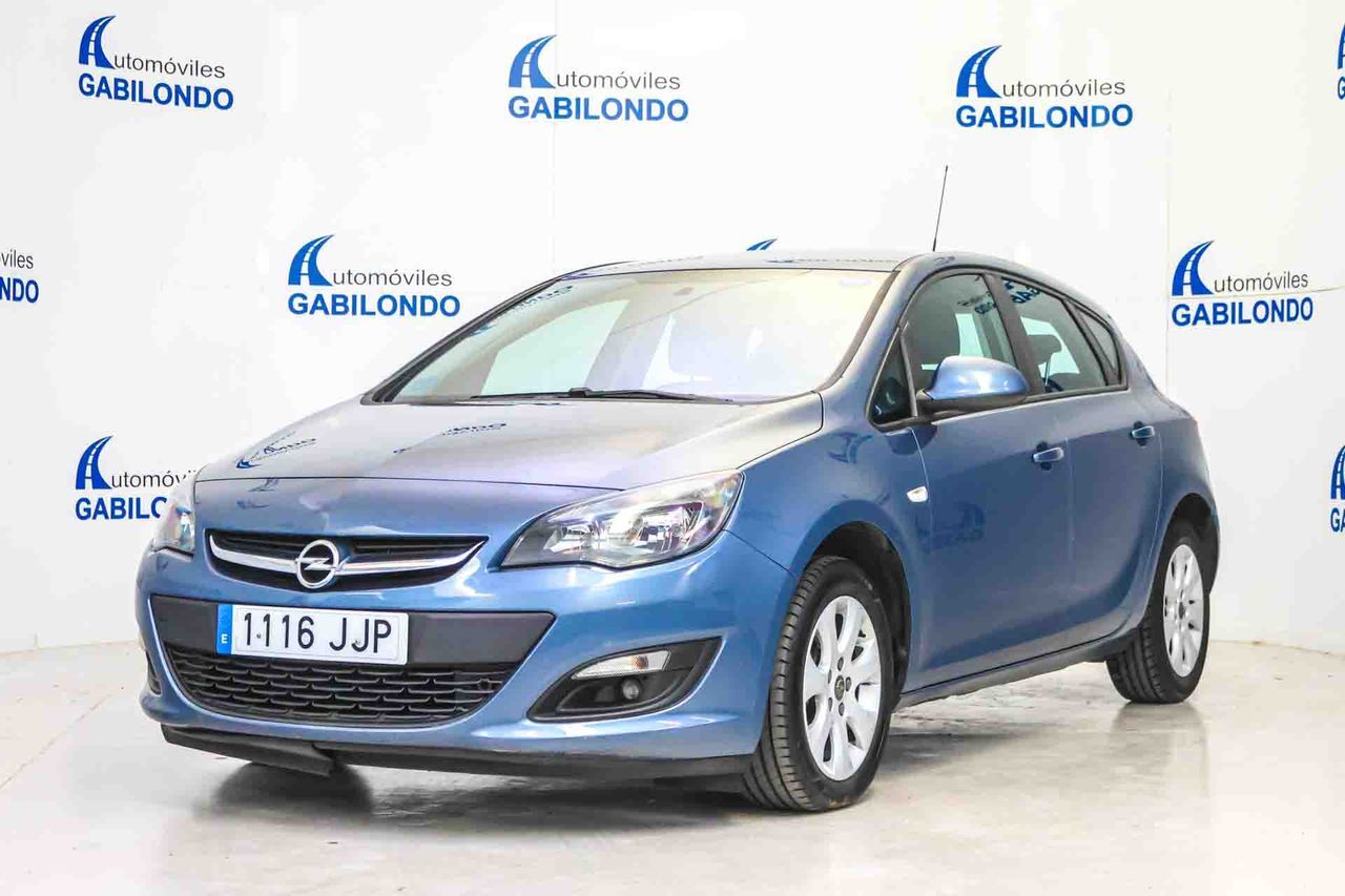 OPEL Astra (1.6 CDTi 110 CV Selective) en Valladolid