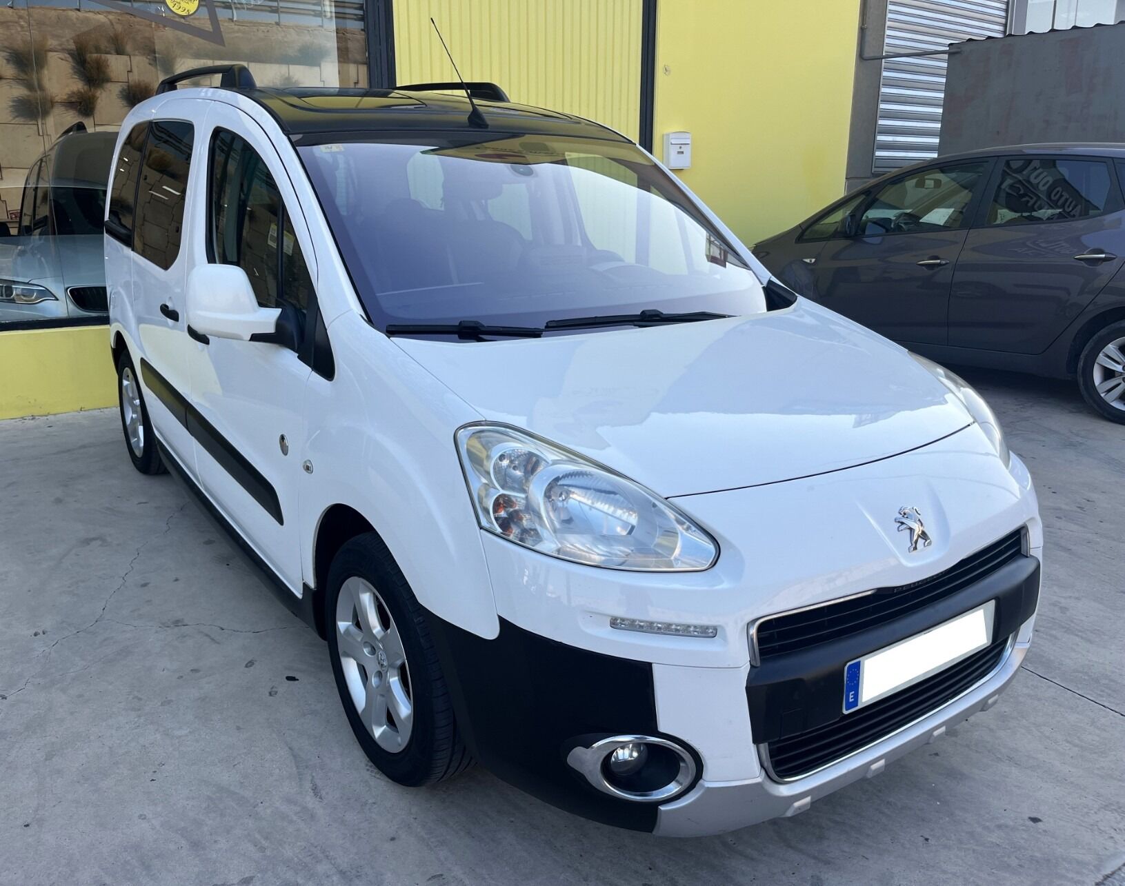 Foto del PEUGEOT Partner Tepee 1.6HDI Outdoor 115