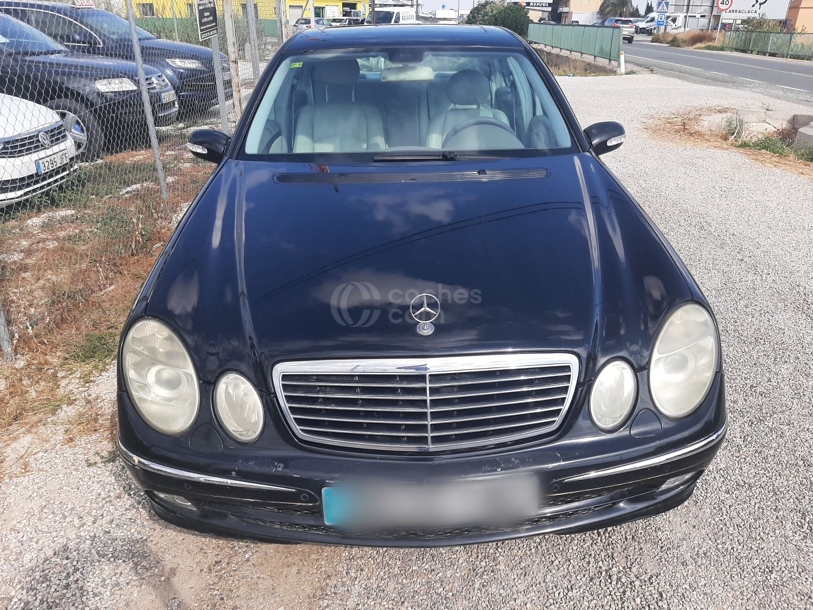 Foto del MERCEDES Clase E E 270 CDI Elegance