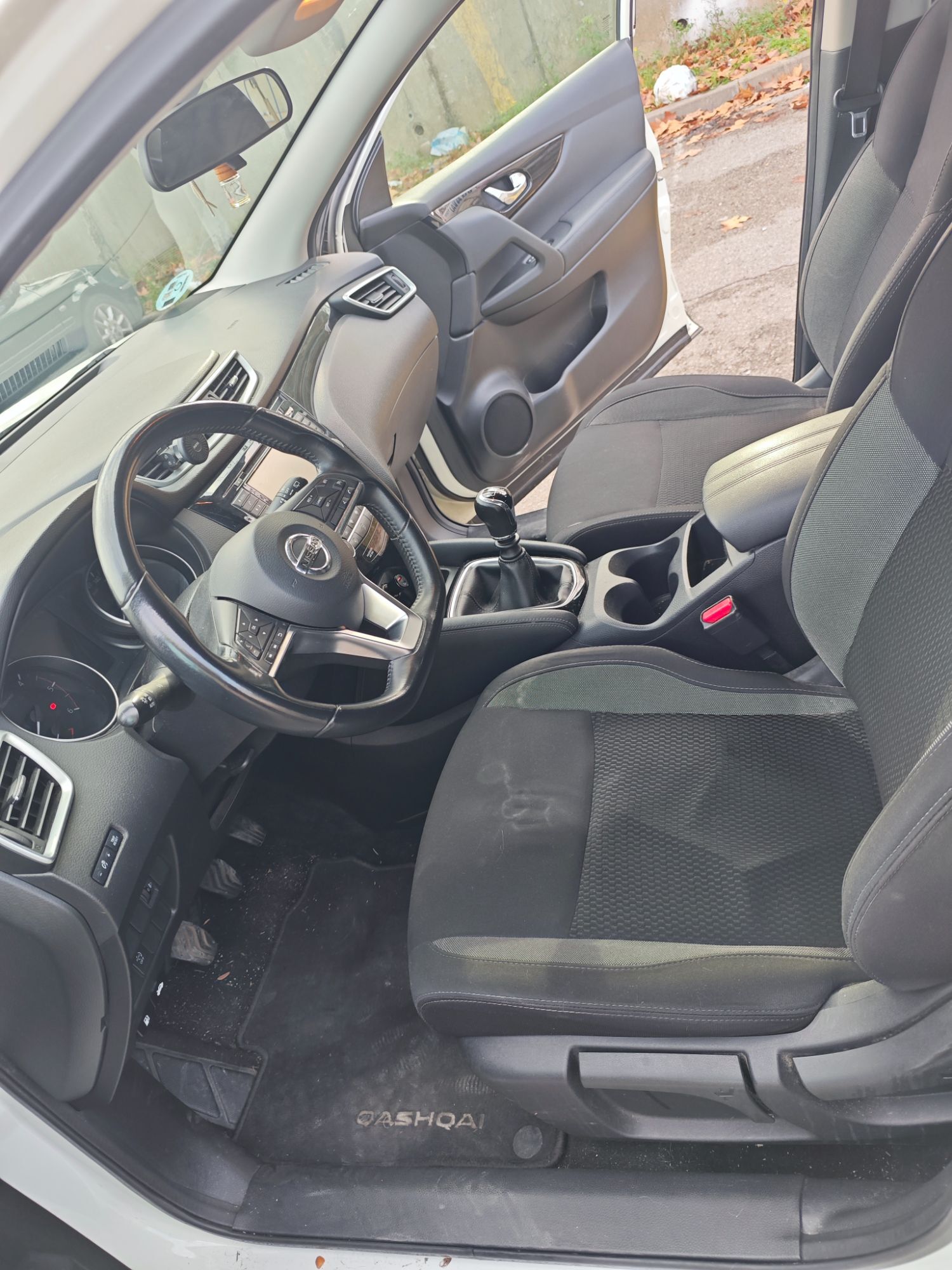 Foto del NISSAN Qashqai 1.7dCI Acenta 4x2