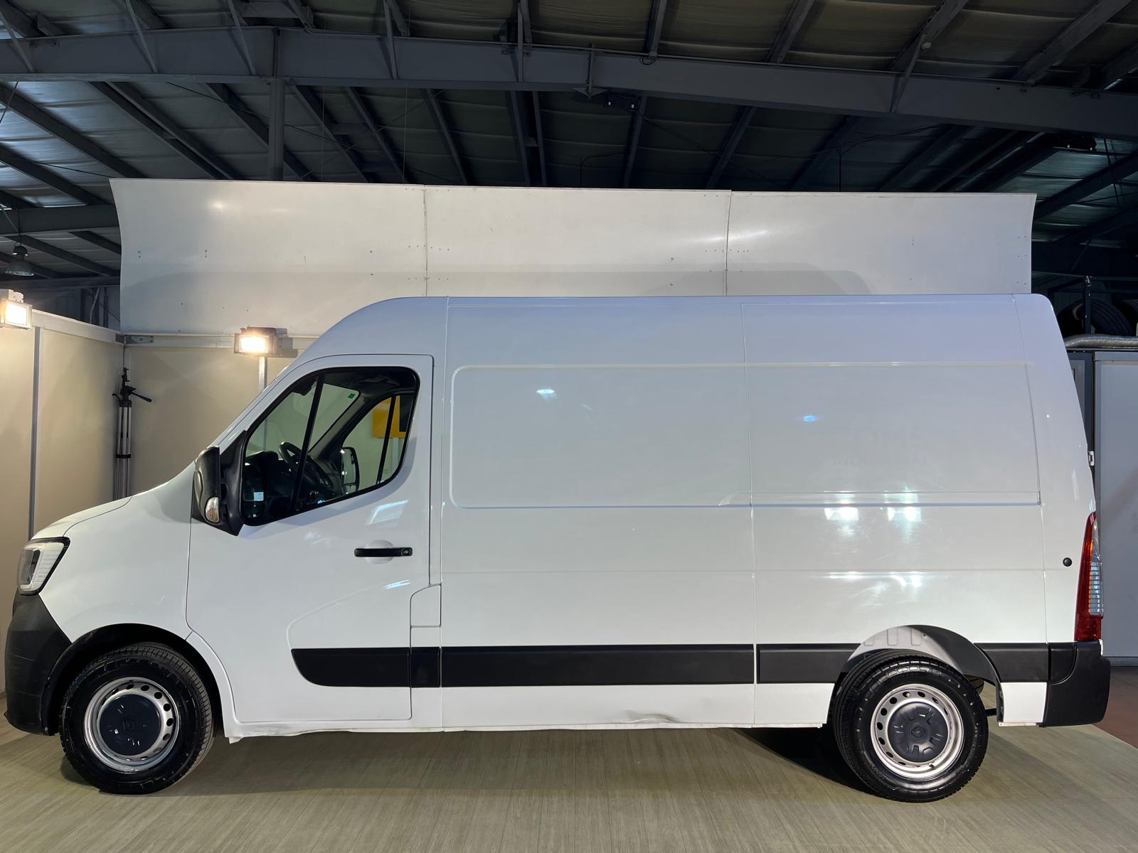 Foto del RENAULT Master Fg. Blue dCi L2H2 3500 T 99kW