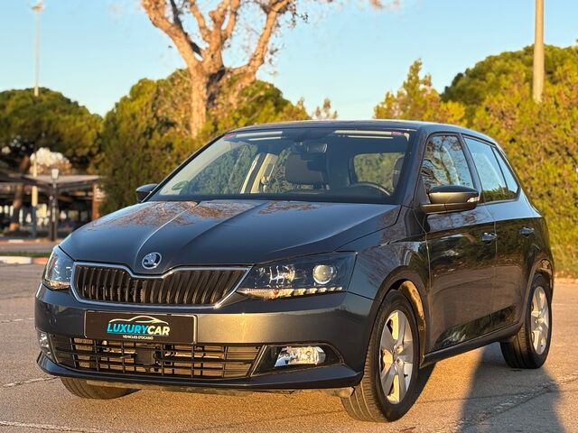 SKODA Fabia (1.0 TSI Ambition 70 kW (95 CV)) en Barcelona