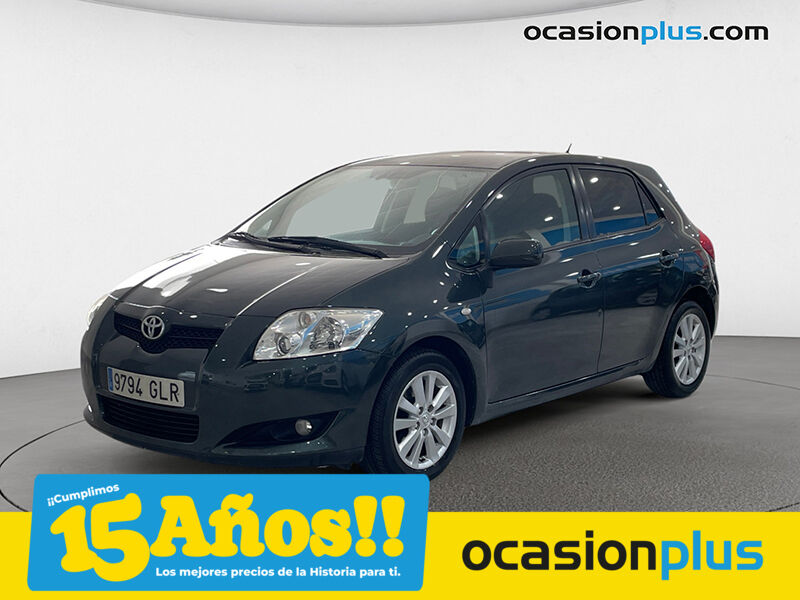 TOYOTA Auris (2.0 D-4D Sol 93 kW (126 CV)) en Madrid