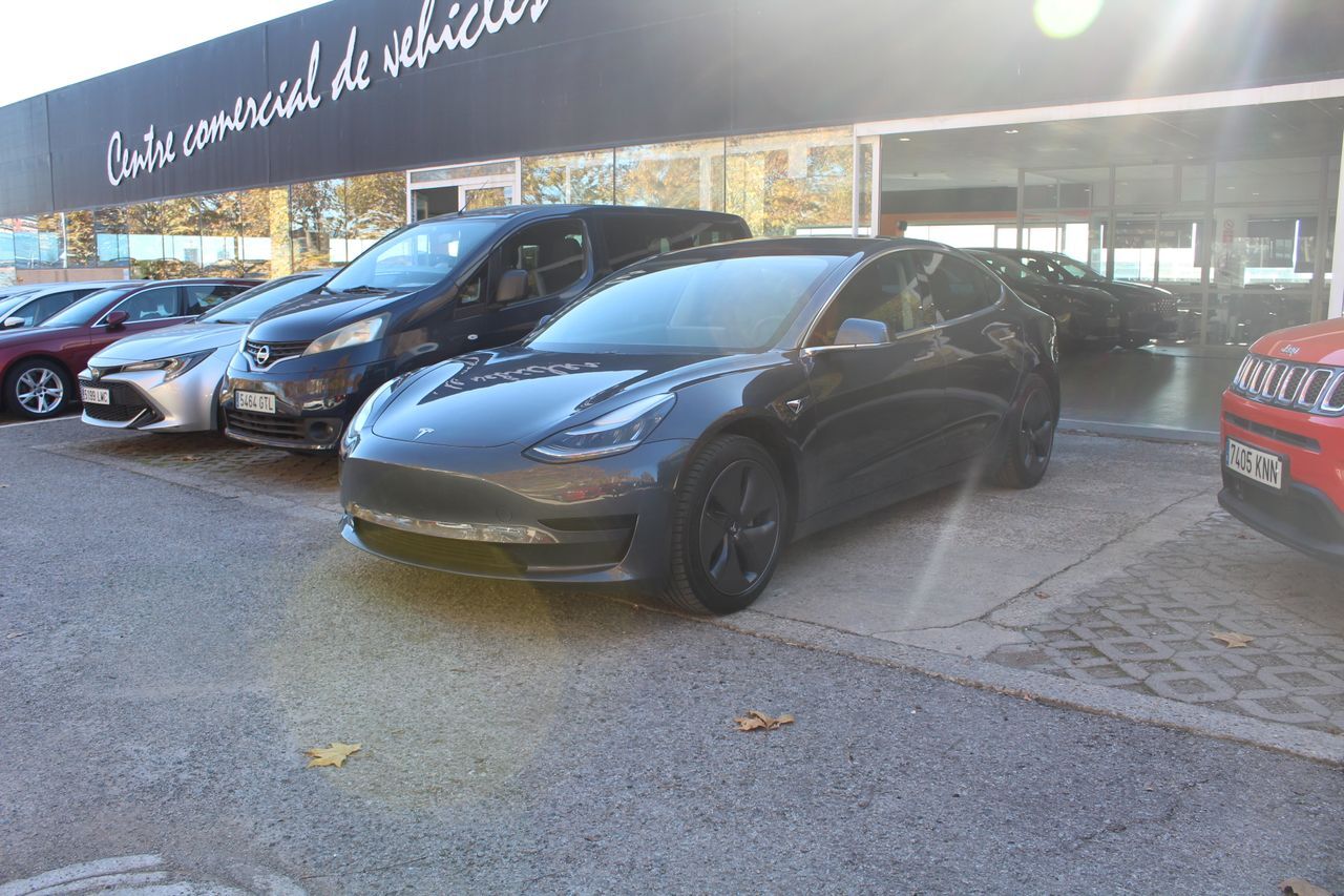 TESLA Model 3 (Estándar Plus RWD) en Madrid