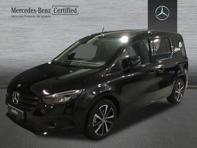 MERCEDES Clase T (180 d) en Burgos