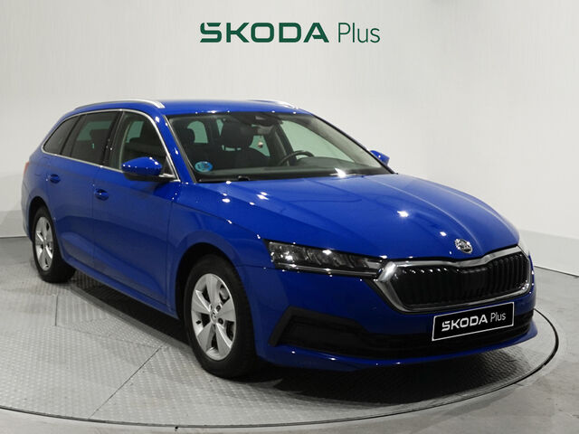 SKODA Octavia (1.0 TSI mHEV Ambition DSG 81 kW (110 CV)) en León