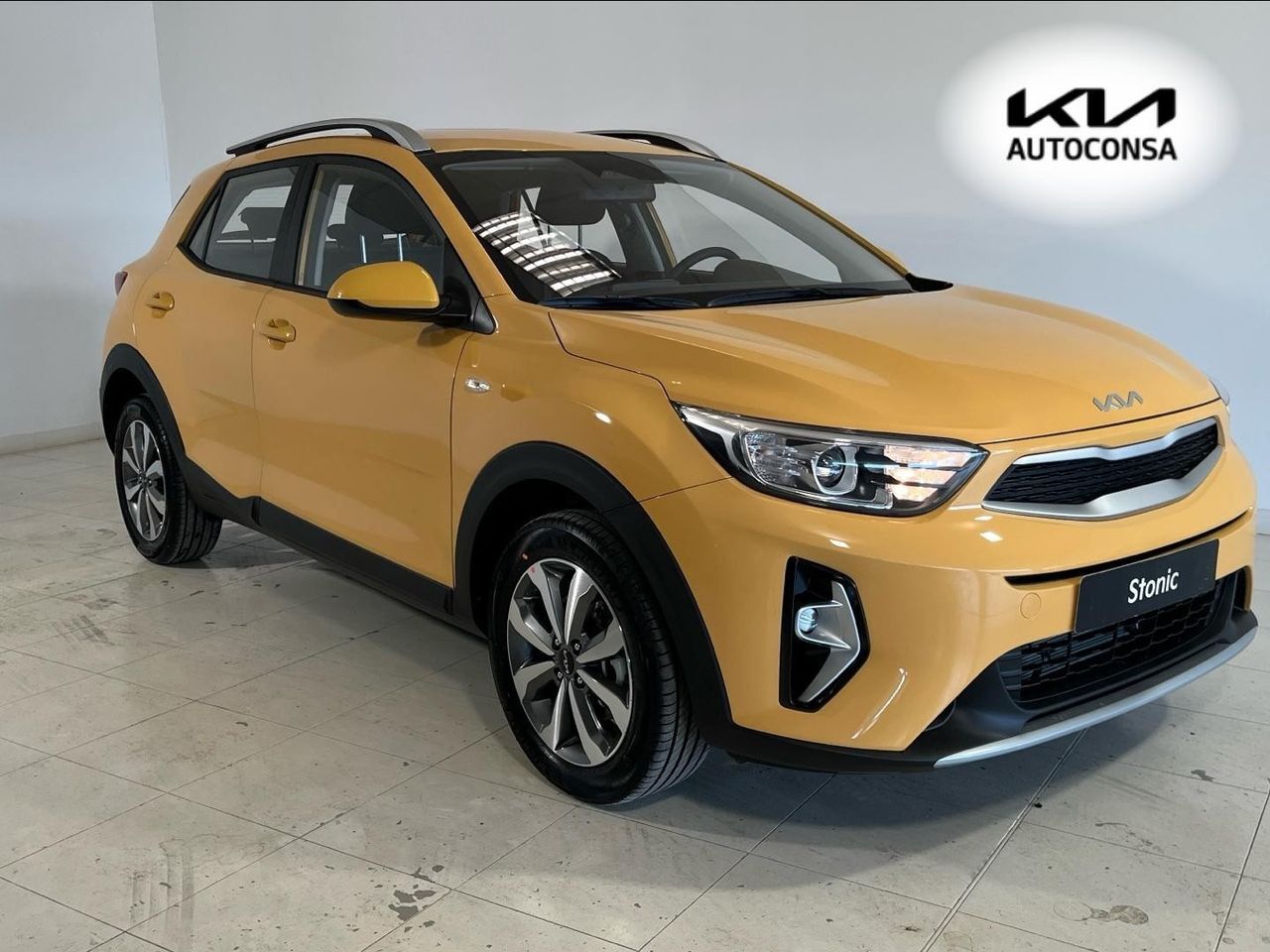 KIA Stonic (1.0 T-GDi 74kW (100CV) MHEV MT Concept) en Valladolid