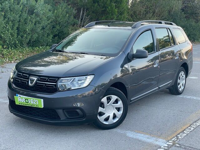 DACIA Logan (MCV Ambiance 54 kW (73 CV)) en Barcelona