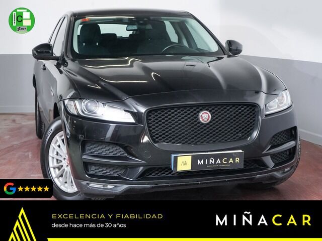 JAGUAR F-Pace (2.0L i4D Pure AWD 132 kW (180 CV)) en Málaga