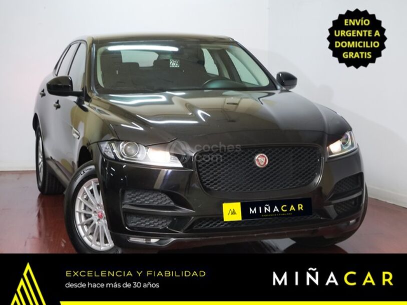 Foto del JAGUAR F-Pace 2.0i4D Pure AWD 180