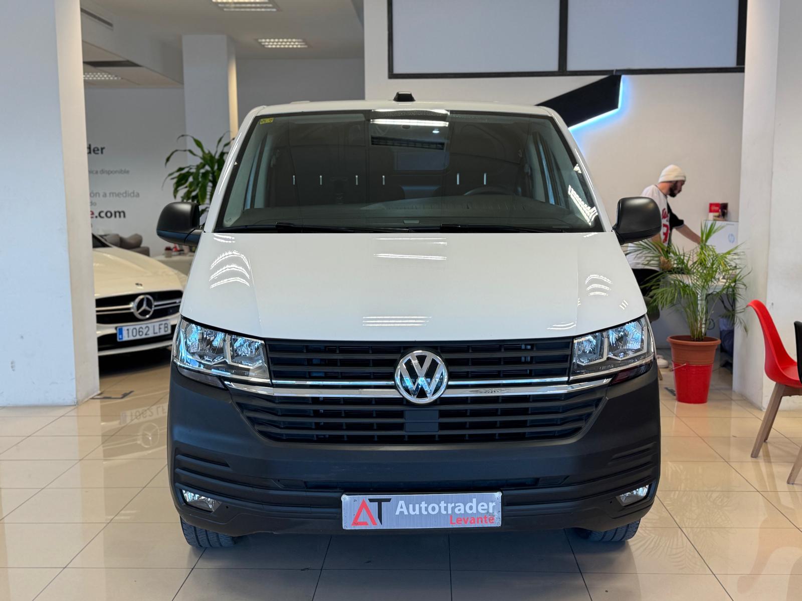 Foto del VOLKSWAGEN Transporter Furgón 2.0TDI BMT 81kW