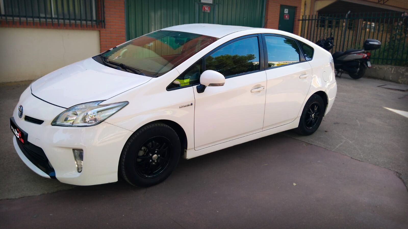 TOYOTA Prius (Plug-In 1.8 Advance) en Alicante
