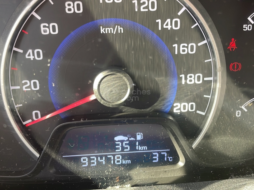 Foto del HYUNDAI i10 1.0 Tecno Blue