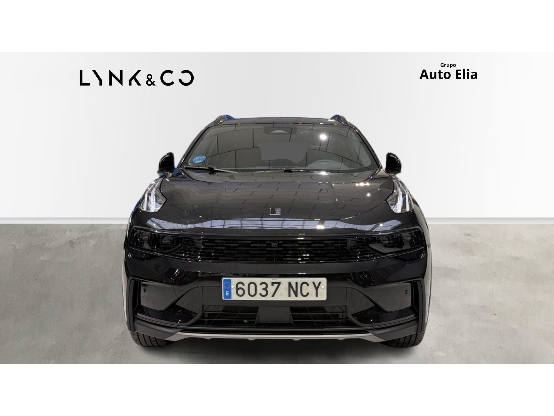 Imagen 3 de LYNK & CO 01