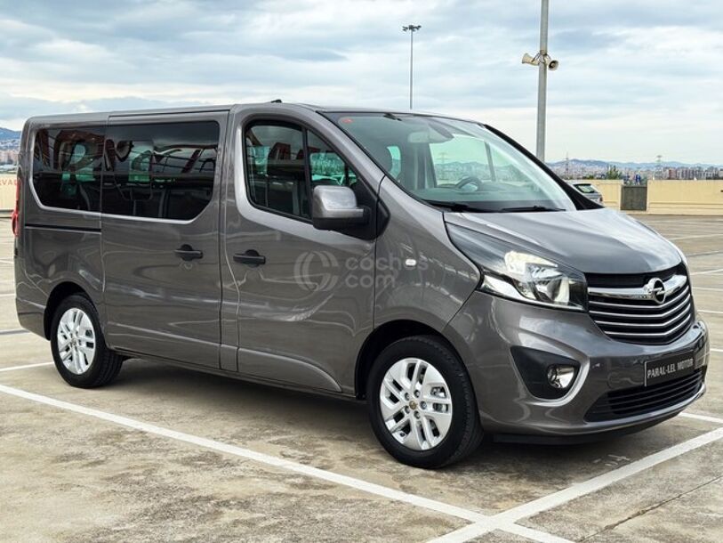 Foto del OPEL Vivaro Combi 9 1.6CDTi Biturbo S-S 27 L1 145