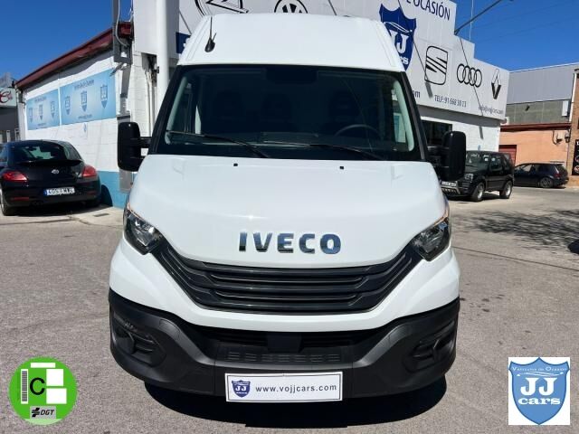 Foto del IVECO Daily Furgón 35C16 V 4100 H3 18.0 156