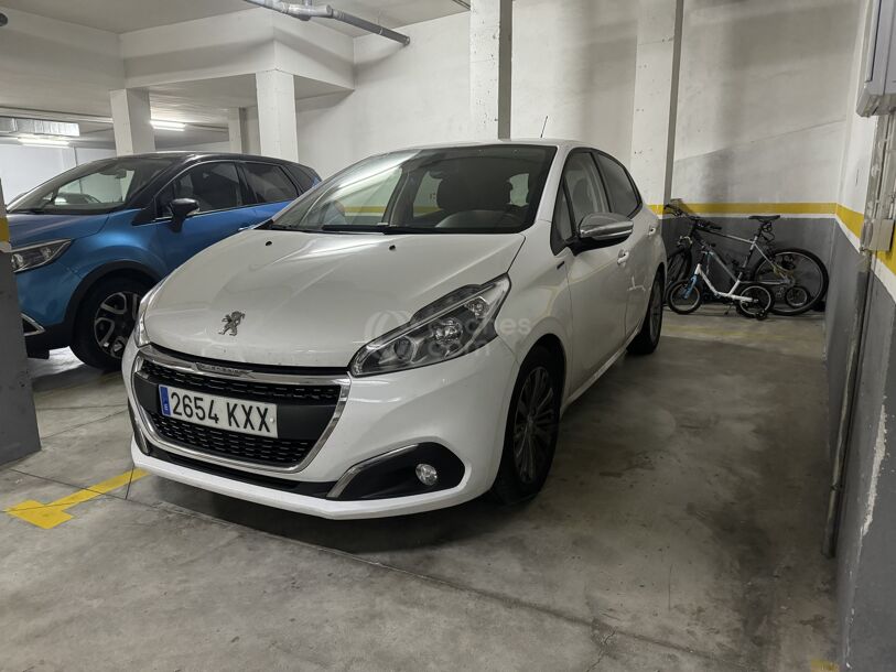 Foto del PEUGEOT 208 1.2 PureTech S&S Signature 82