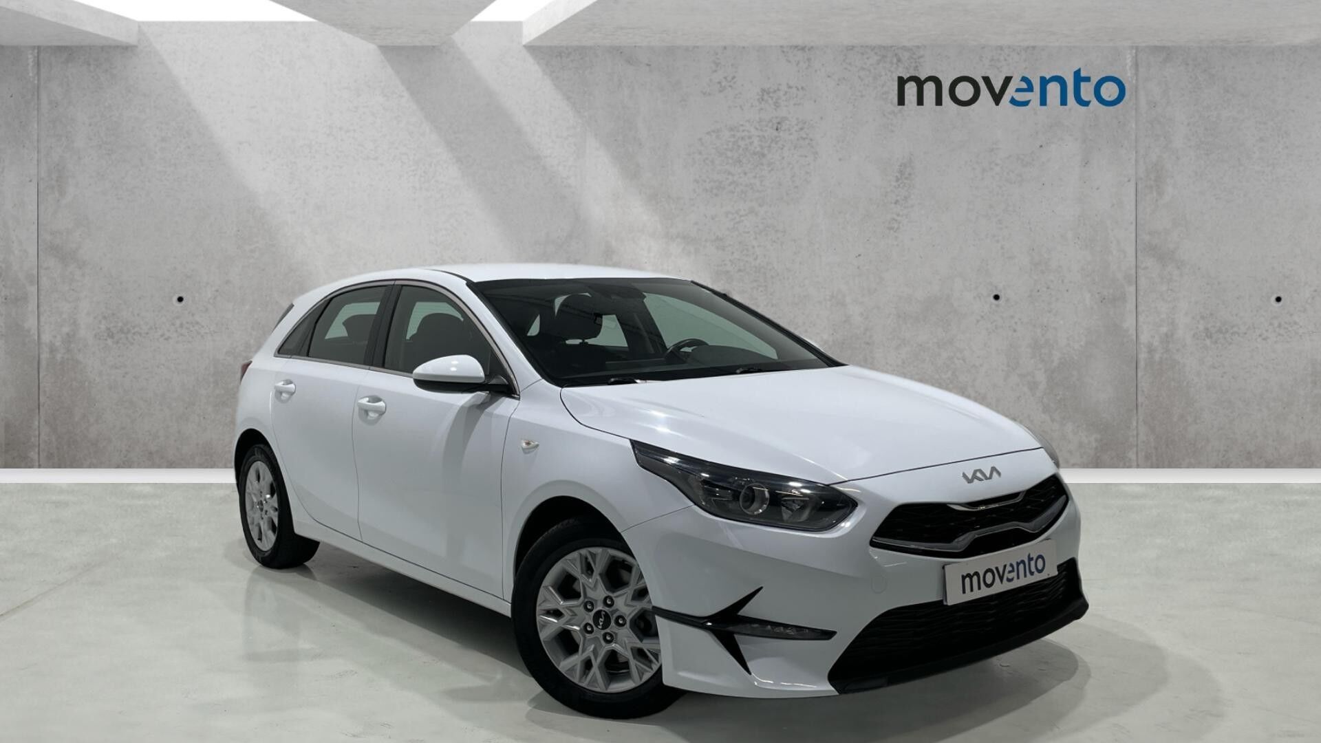 KIA Ceed (1.6 MHEV iMT Drive 100 kW (136 CV)) en Barcelona