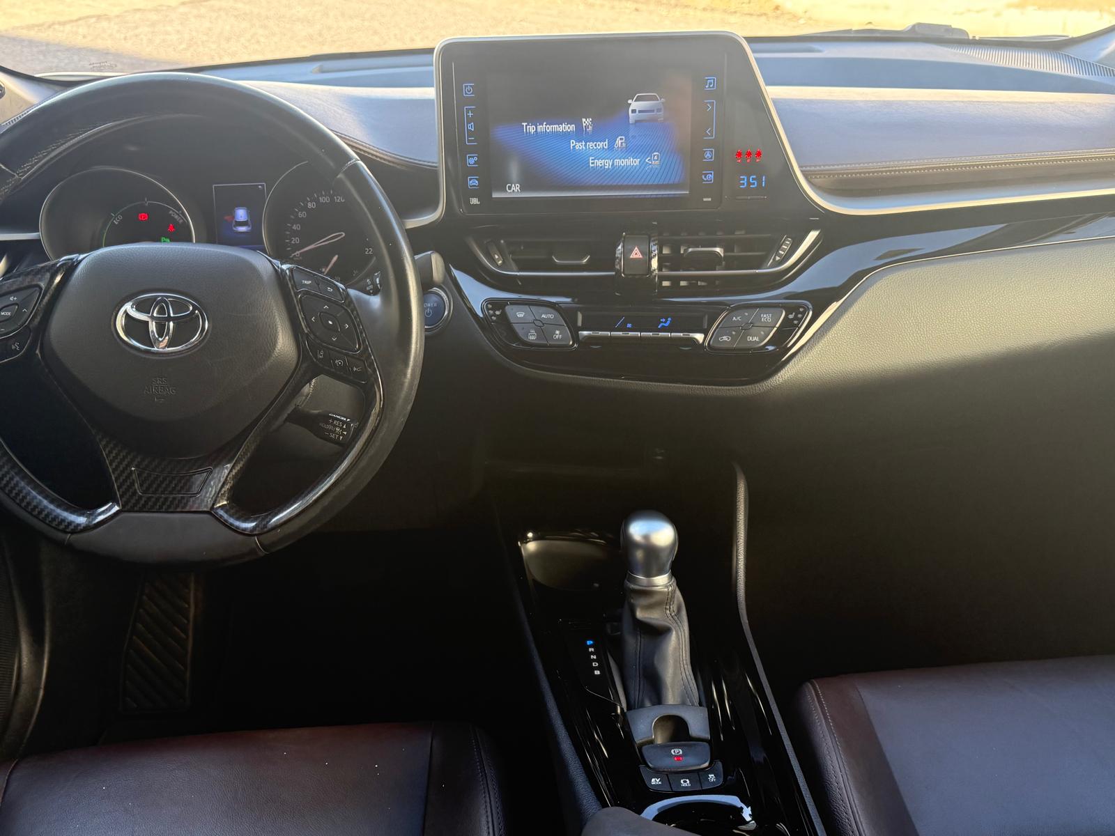 Foto del TOYOTA C-HR 125H Dynamic Plus