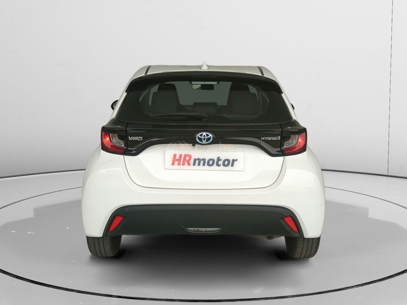 Foto del TOYOTA Yaris 120H 1.5 Business Plus