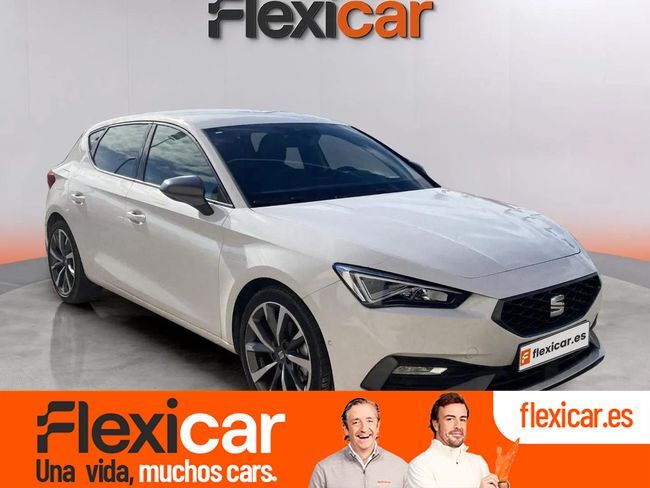 SEAT León (1.5 eTSI 110kW DSG S&S FR Special Ed) en Barcelona