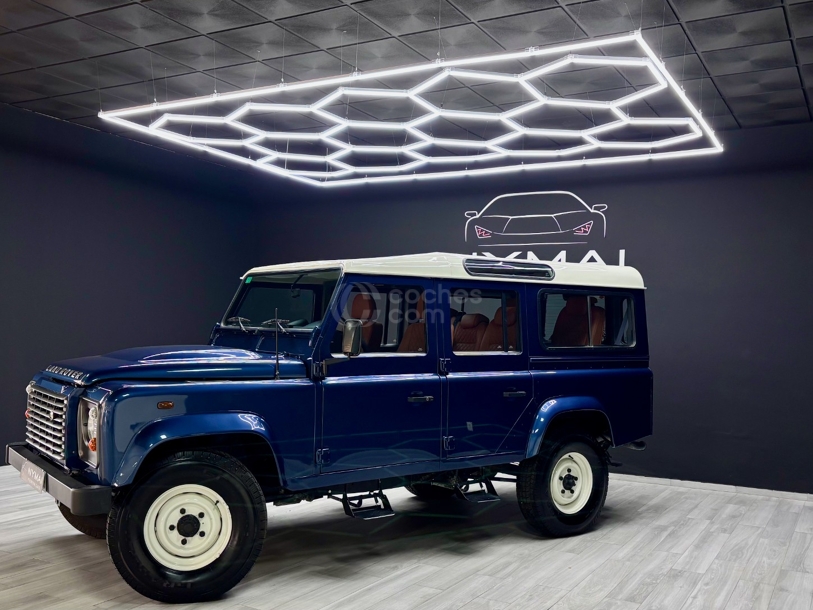 Foto del LAND ROVER Defender 110 2.5Td5 SW SE