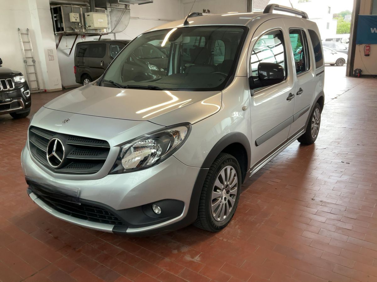 MERCEDES Citan (Tourer 111CDI Select) en Madrid