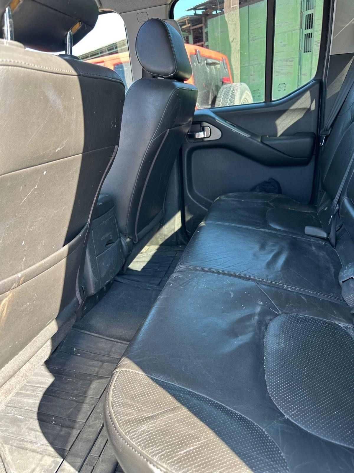 Foto del NISSAN Navara 2.5dCi XE DCb. 4x4