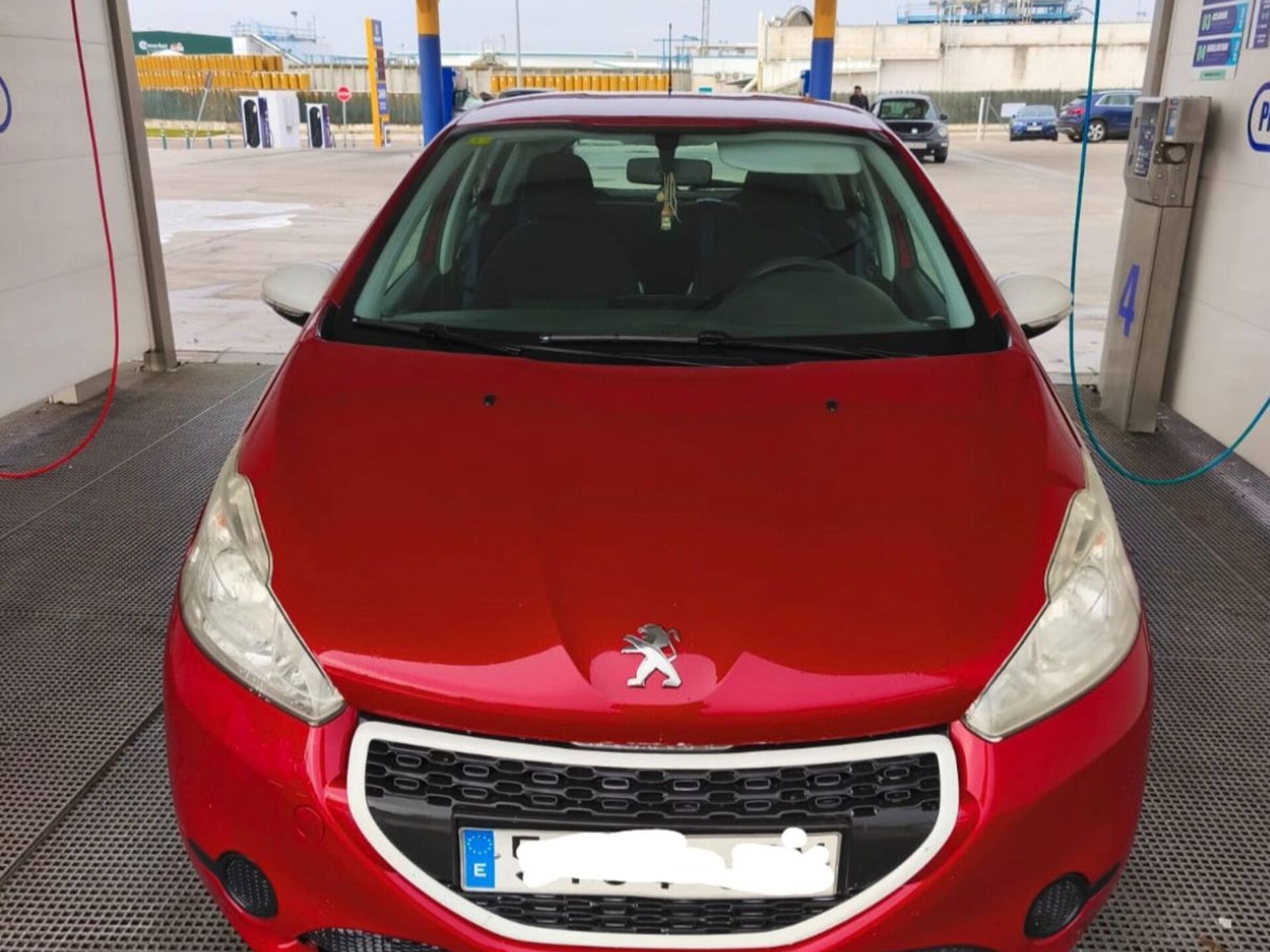 Imagen 1 de PEUGEOT 208