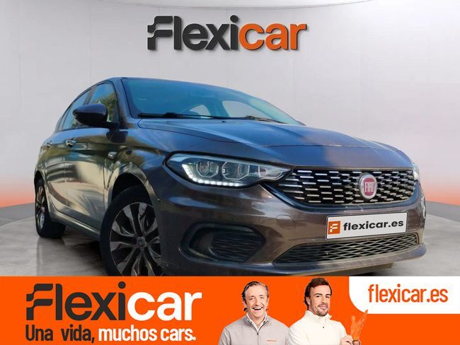 FIAT Tipo (1.4 16v Lounge 70kW (95CV) gasolina 5p.) en Baleares