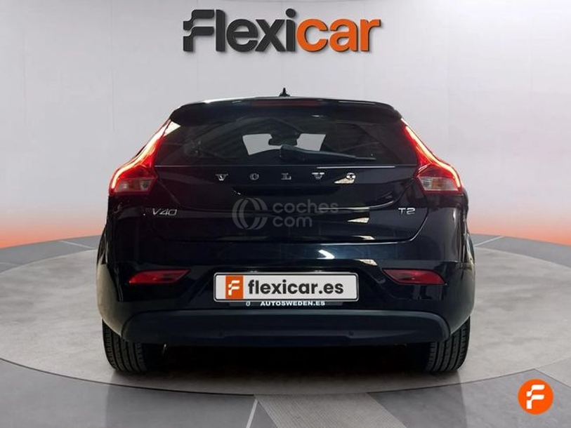 Foto del VOLVO V40 T2 Momentum Aut.