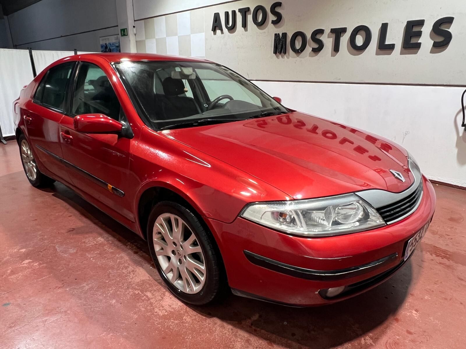 RENAULT Laguna (1.9DCi Dynamique 120) en Madrid