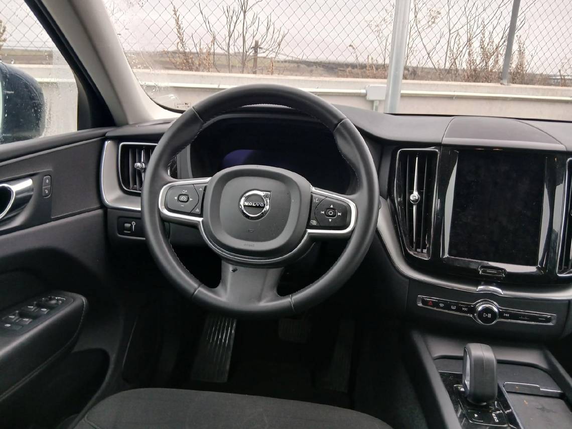 Foto del VOLVO XC60 B4 Momentum Pro AWD Aut.