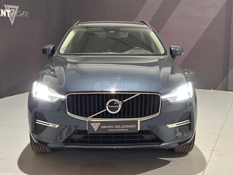 Foto del VOLVO XC60 B4 Momentum Pro AWD Aut.