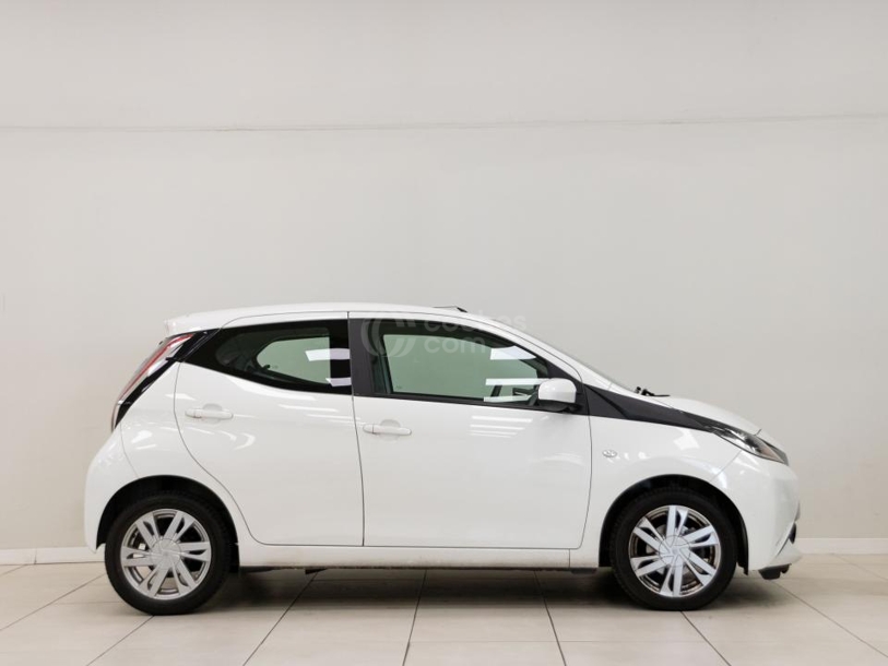 Foto del TOYOTA Aygo 70 x-play