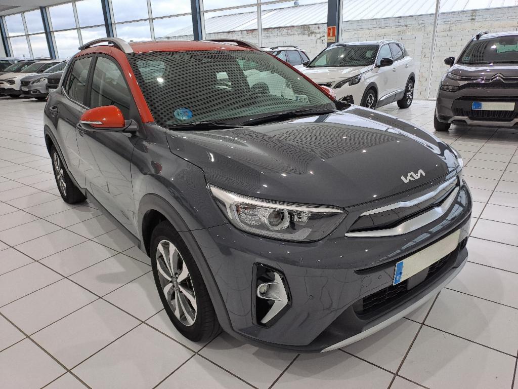 KIA Stonic (1.0 T-GDI 88KW MHEV DRIVE DCT 5P (FLEXIPLAN)) en Badajoz