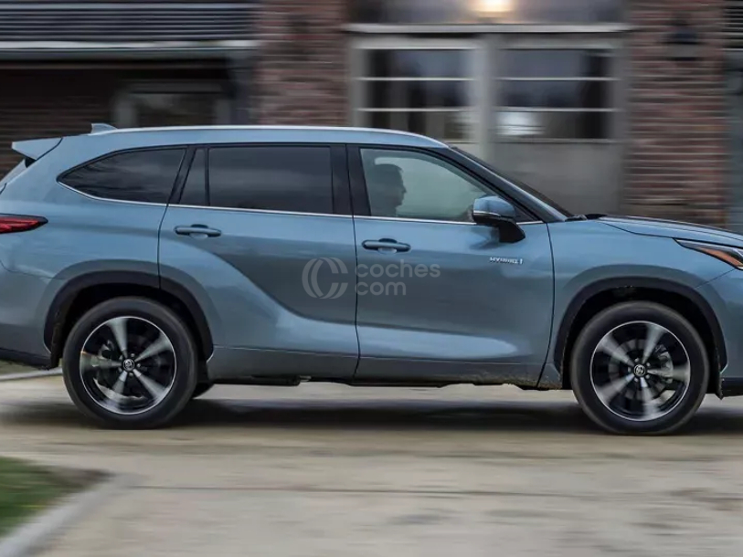 Foto del TOYOTA Highlander 2.5 hybrid Advance Pintura metalizada