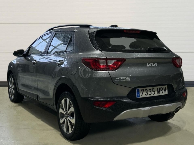 Foto del KIA Stonic 1.0 T-GDi MHEV iMT Concept Plus 100