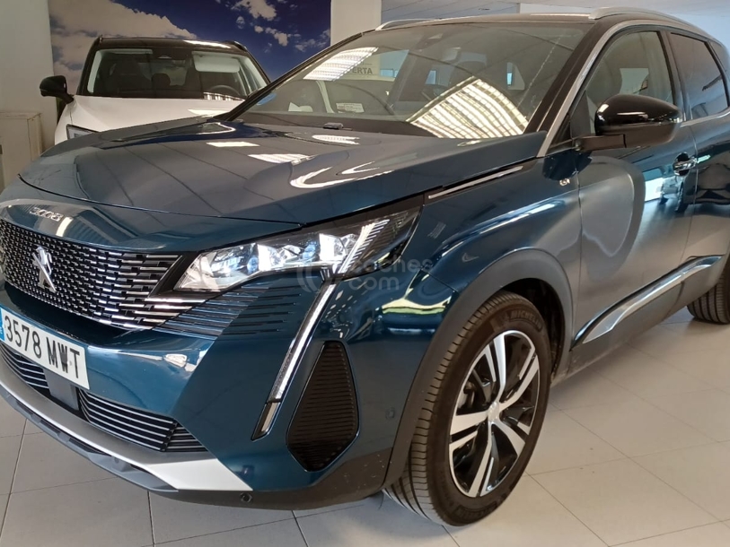 Foto del PEUGEOT 3008 Eléctrico Allure 157kW