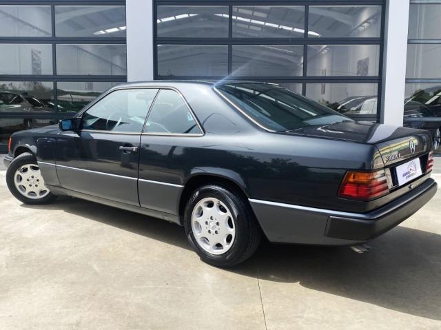 Foto del MERCEDES 200-500 300E