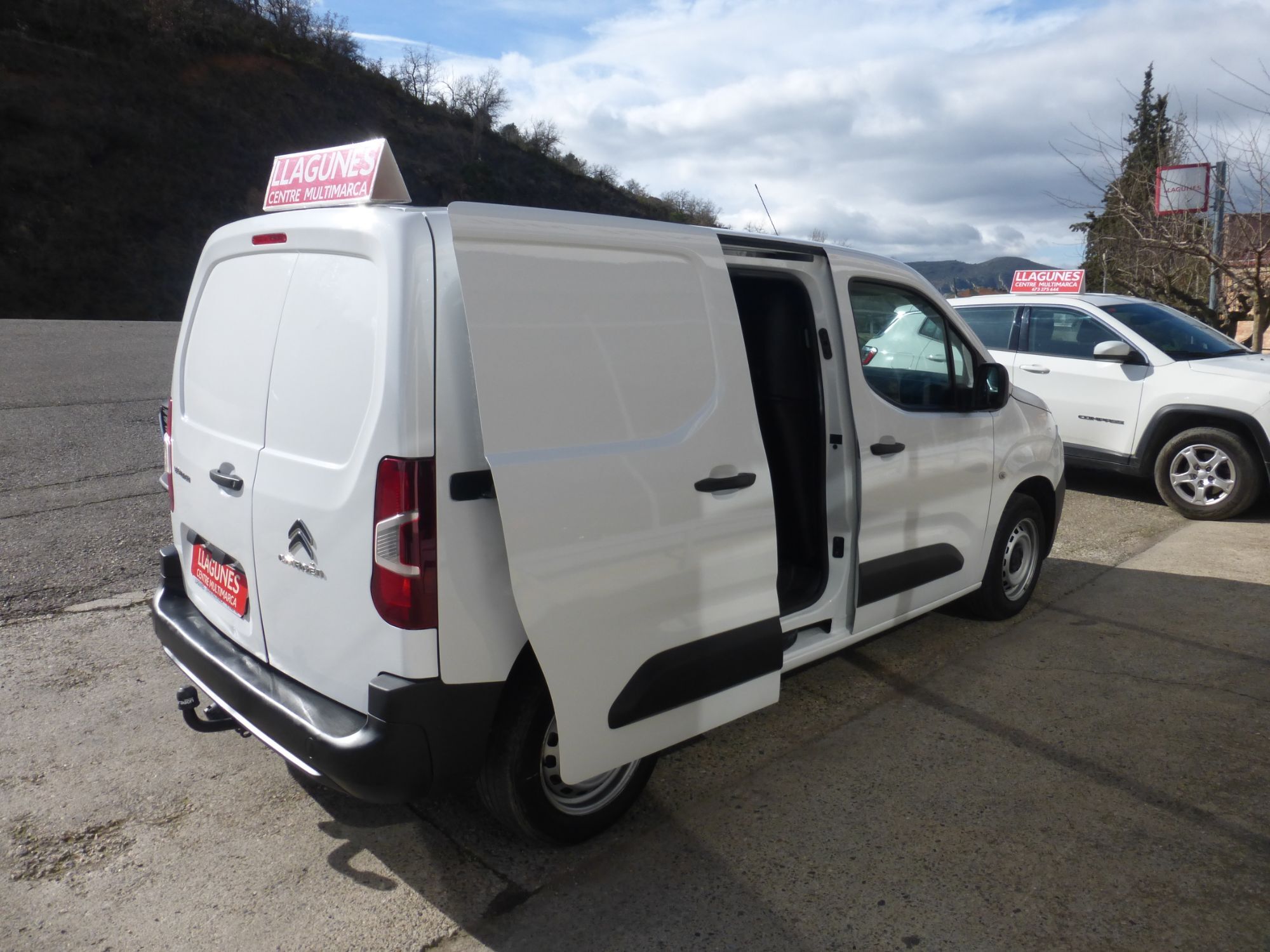 Foto del CITROEN Berlingo Van BlueHDi S&S Talla M Control 100