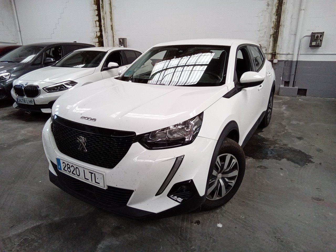 PEUGEOT 2008 (BlueHDi 110 S&S Active 81 kW (110 CV)) en Madrid