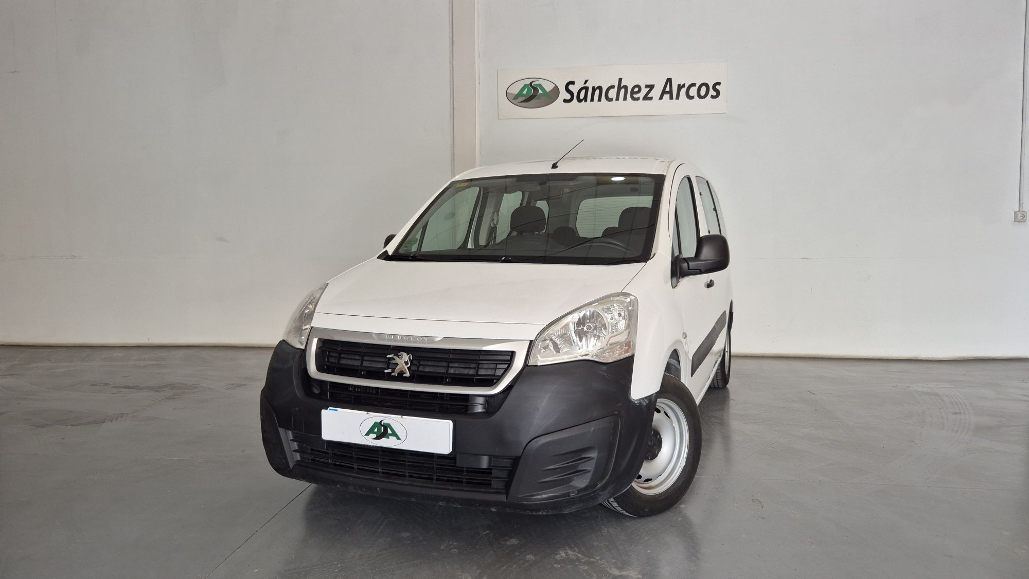 PEUGEOT Partner (Tepee 1.6BlueHDI Access 75) en Granada