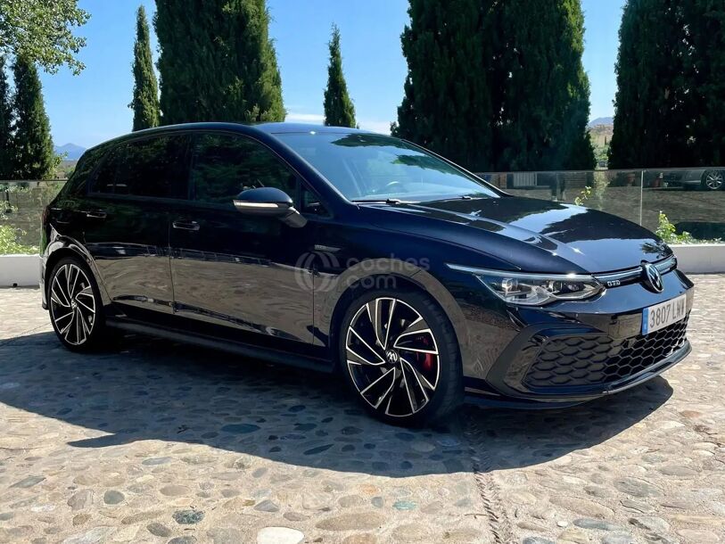 Foto del VOLKSWAGEN Golf 2.0TDI R-Line DSG 110kW