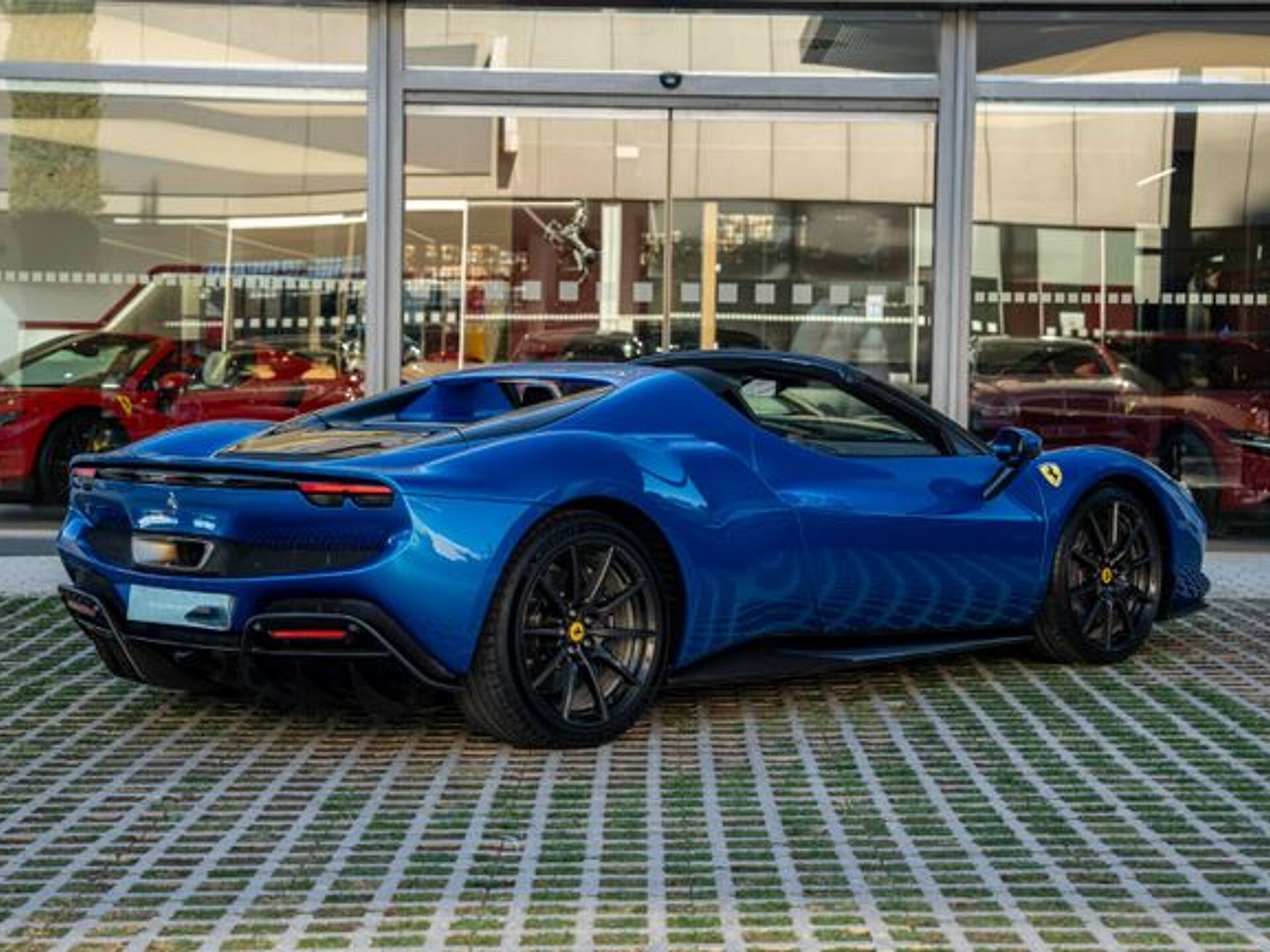 Imagen 3 de FERRARI 296 GTB